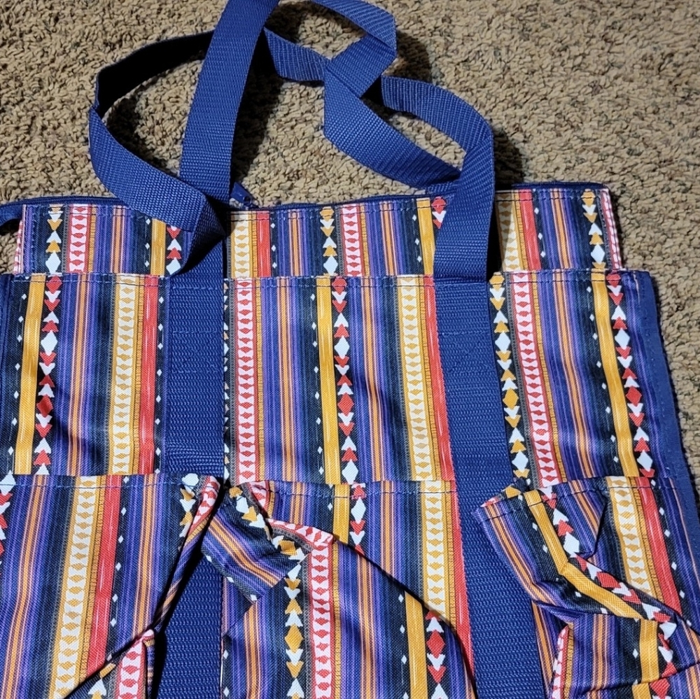 Zip-top utility tote